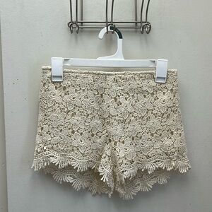 Lace Cream Lined Ladies Shorts. Size Small.